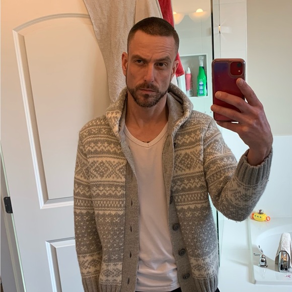 Italian Made Hooded Sweater - Picture 8 of 8